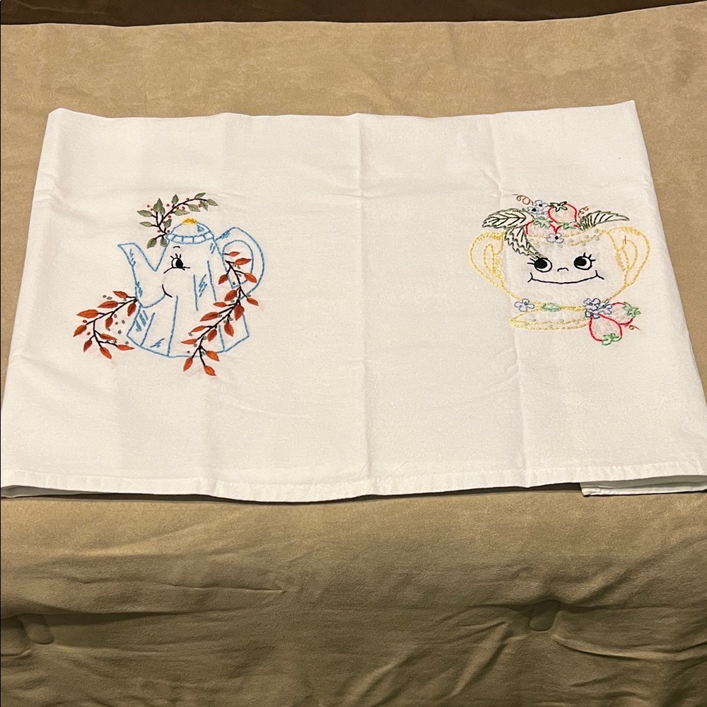 Embroidered White Tea Towel - hand embroidered. New/no use.Measurements in pics.